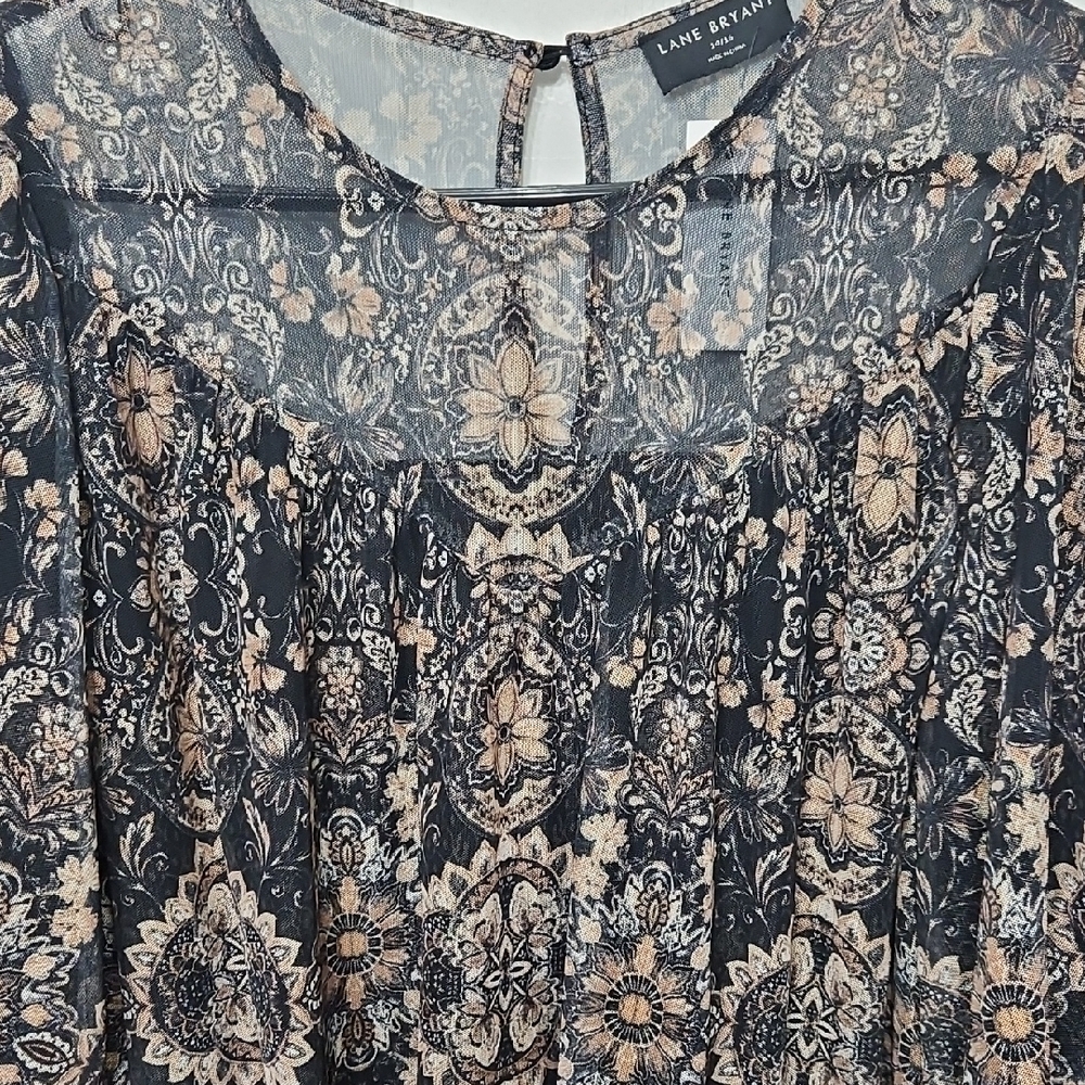 Floral Patterned Top - Picture 7 of 8